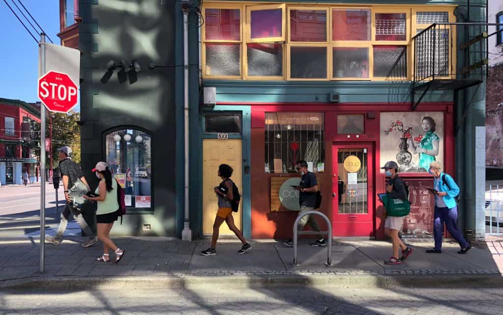 A 360 Riot Walk tour passing by Shanghai Alley